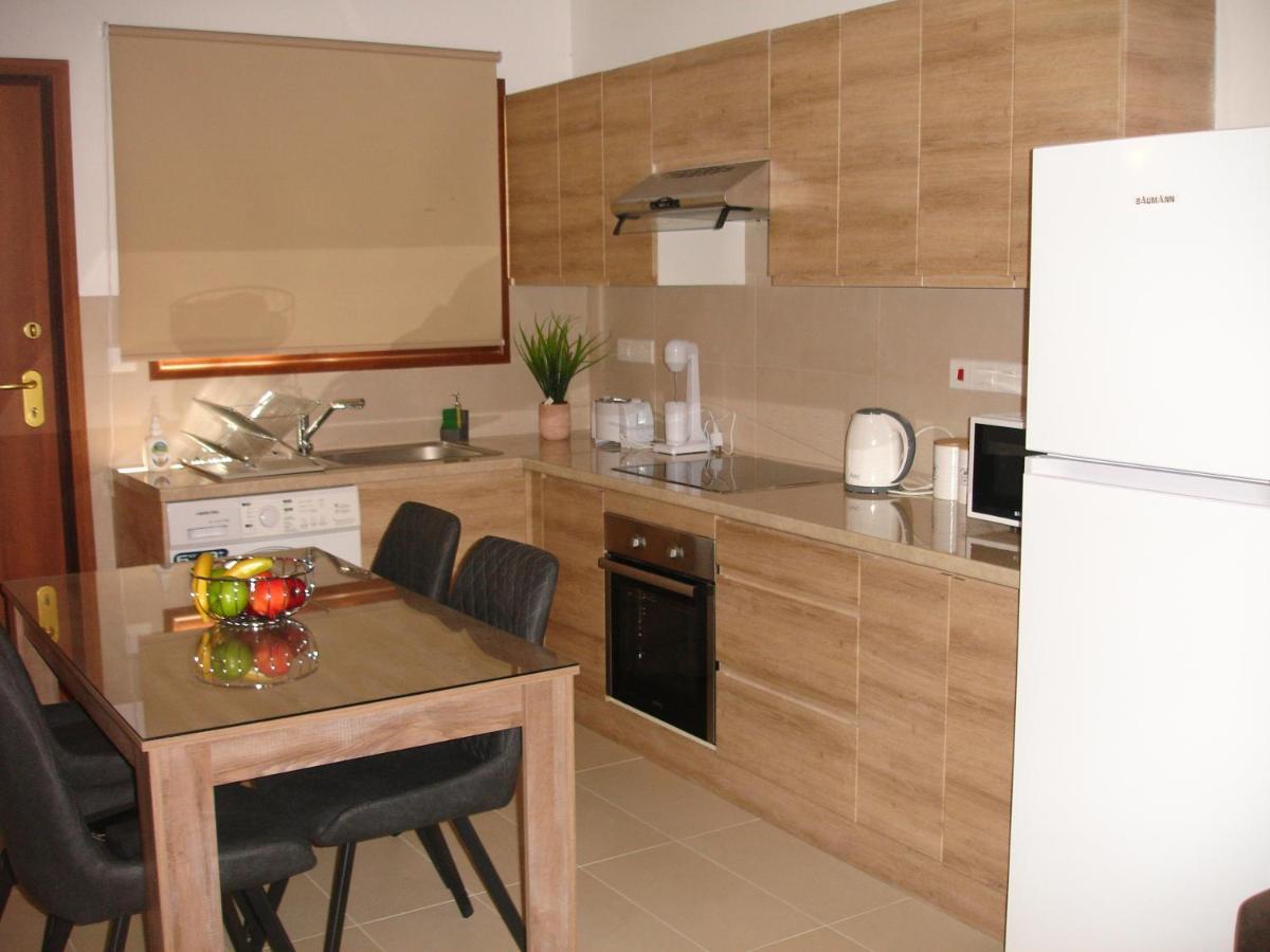 Love Holiday Suite 2 Tris Elies Экстерьер фото
