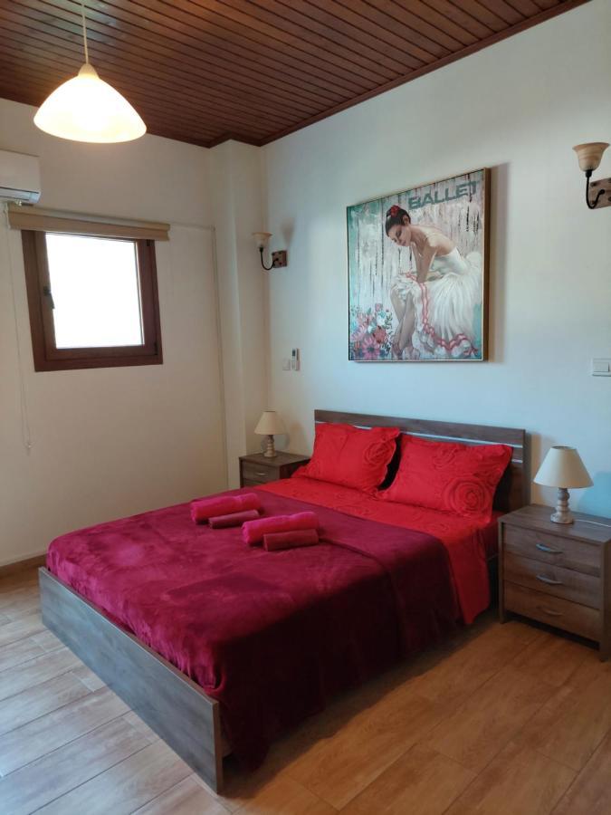 Love Holiday Suite 2 Tris Elies Экстерьер фото